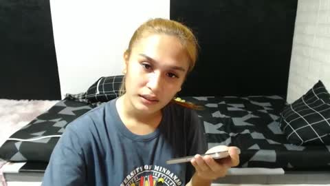 Snapshot of prettykate_04 chatting on February 2025 03:26:01 PM Kate online show from February 2025 03:26:01 PM