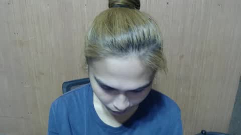 Snapshot of prettykate_04 chatting on February 2025 08:20:02 PM Kate online show from February 2025 08:20:02 PM