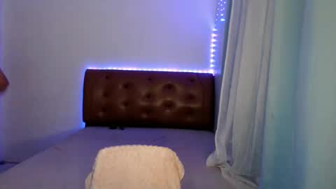 Snapshot of prettylicious_girl chatting on May 2026 01:11:02 AM precious online show from May 2026 01:11:02 AM