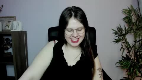 Lisa online show from January 2025 11:02:02 AM