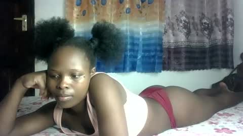 Snapshot of prettymelly_ chatting on February 2025 06:49:02 PM Melly online show from February 2025 06:49:02 PM