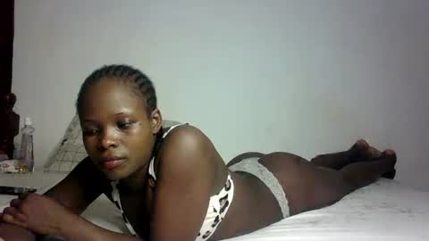 Snapshot of prettymelly_ chatting on February 2025 06:47:02 PM Melly online show from February 2025 06:47:02 PM