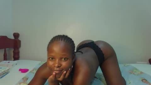 Snapshot of prettymelly_ chatting on May 2026 11:15:01 AM Melly online show from May 2026 11:15:01 AM