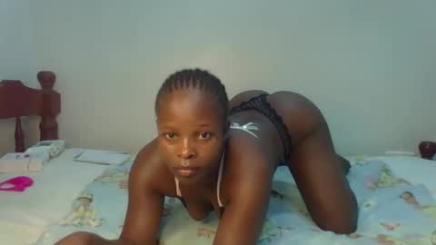 Snapshot of prettymelly_ chatting on May 2026 11:06:01 AM Melly online show from May 2026 11:06:01 AM