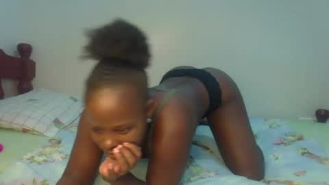 Snapshot of prettymelly_ chatting on July 2026 06:53:02 AM Melly online show from July 2026 06:53:02 AM