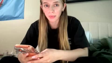 Snapshot of prettymeowgirly chatting on March 2026 09:41:02 PM prettymeowgirly online show from March 2026 09:41:02 PM