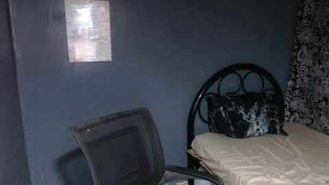 Snapshot of prettypetiteashley chatting on February 2026 12:09:02 AM ashley online show from February 2026 12:09:02 AM