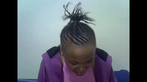 Snapshot of prettyqueenn1 chatting on December 2024 09:35:01 PM sharon online show from December 2024 09:35:01 PM