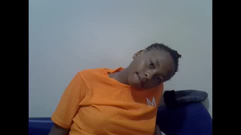 Snapshot of prettyqueenn1 chatting on December 2024 08:01:01 AM sharon online show from December 2024 08:01:01 AM