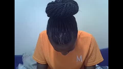 Snapshot of prettyqueenn1 chatting on January 2025 04:08:01 PM sharon online show from January 2025 04:08:01 PM