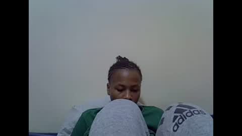 Snapshot of prettyqueenn1 chatting on January 2025 12:37:01 PM sharon online show from January 2025 12:37:01 PM