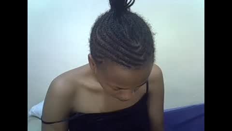 Snapshot of prettyqueenn1 chatting on February 2025 09:43:01 AM sharon online show from February 2025 09:43:01 AM