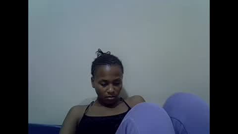 Snapshot of prettyqueenn1 chatting on February 2025 11:21:02 PM sharon online show from February 2025 11:21:02 PM