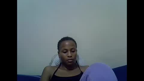 Snapshot of prettyqueenn1 chatting on February 2025 02:25:02 AM sharon online show from February 2025 02:25:02 AM