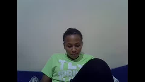 Snapshot of prettyqueenn1 chatting on February 2025 06:02:01 PM sharon online show from February 2025 06:02:01 PM