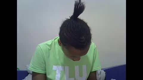 Snapshot of prettyqueenn1 chatting on February 2025 07:49:01 AM sharon online show from February 2025 07:49:01 AM