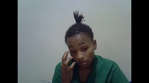 Snapshot of prettyqueenn1 chatting on February 2025 06:43:02 PM sharon online show from February 2025 06:43:02 PM