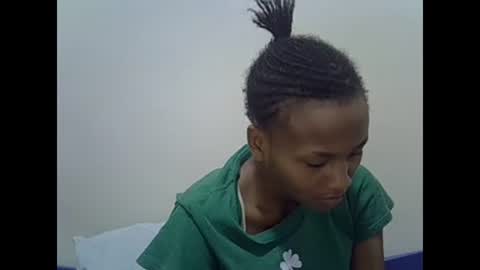 Snapshot of prettyqueenn1 chatting on February 2025 04:04:01 PM sharon online show from February 2025 04:04:01 PM