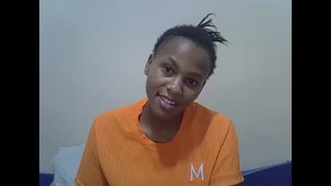 Snapshot of prettyqueenn1 chatting on February 2025 01:22:01 AM sharon online show from February 2025 01:22:01 AM