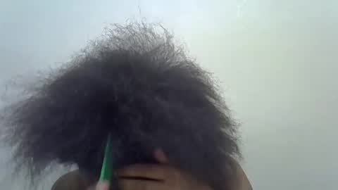 Snapshot of prettyqueenn1 chatting on February 2025 01:58:01 AM sharon online show from February 2025 01:58:01 AM