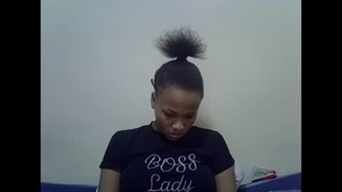 Snapshot of prettyqueenn1 chatting on March 2025 09:44:01 AM sharon online show from March 2025 09:44:01 AM