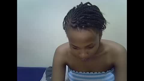 Snapshot of prettyqueenn1 chatting on March 2025 03:27:02 PM sharon online show from March 2025 03:27:02 PM