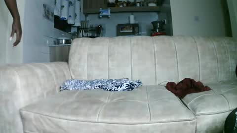 prettyreen online show from November 2025 04:29:01 PM