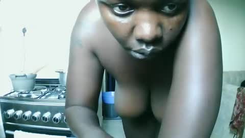 prettyreen online show from April 2026 02:00:02 PM