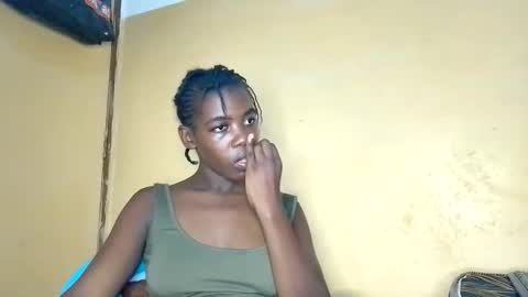 prettyzuzu online show from November 2025 09:58:01 PM