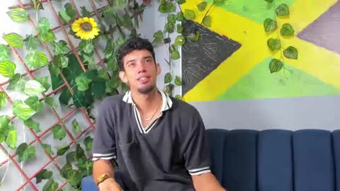 prince_arthur77 online show from November 2025 01:32:01 PM