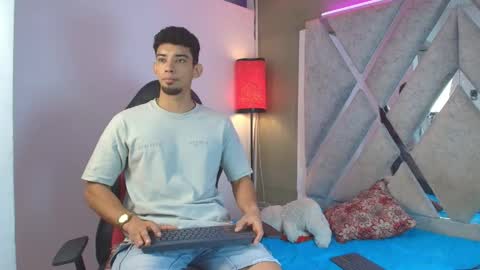 prince_arthur77 online show from April 2026 01:04:01 PM