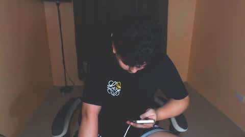 Snapshot of prince_killian chatting on April 2026 02:14:01 AM Killian online show from April 2026 02:14:01 AM