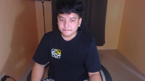 Snapshot of prince_killian chatting on April 2026 02:04:01 AM Killian online show from April 2026 02:04:01 AM