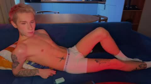 Snapshot of princes_beach chatting on April 2026 03:32:01 AM HUNTER LEO KEVIN online show from April 2026 03:32:01 AM