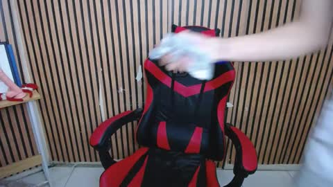 princes_henry online show from March 2025 06:37:01 PM