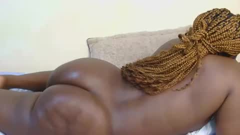 Queen of nyash online show from April 2026 01:22:02 AM