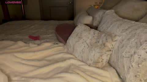 Snapshot of princesa_lovie chatting on April 2026 06:03:02 AM princesa_lovie online show from April 2026 06:03:02 AM