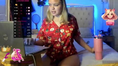 Paris online show from January 2025 04:02:02 PM