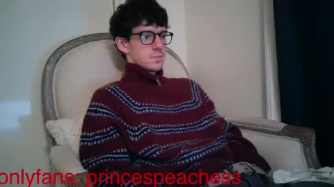 Snapshot of princespeaches chatting on April 2026 01:36:01 AM Peaches online show from April 2026 01:36:01 AM