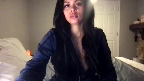 Snapshot of princess1tick chatting on January 2025 08:39:02 PM princess1tick online show from January 2025 08:39:02 PM