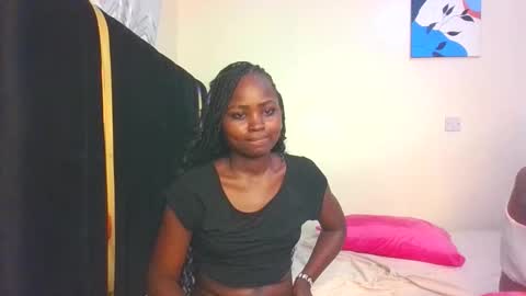 Snapshot of princess_bee1 chatting on November 2025 07:50:02 PM princess online show from November 2025 07:50:02 PM