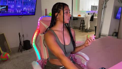 Snapshot of princess_cece chatting on September 2025 03:55:02 AM Cece NEXT LIVESTREAM -- DEC. 4th 7 PM CST online show from September 2025 03:55:02 AM