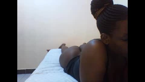 Snapshot of princess_cutie chatting on May 2026 05:45:01 AM princess online show from May 2026 05:45:01 AM