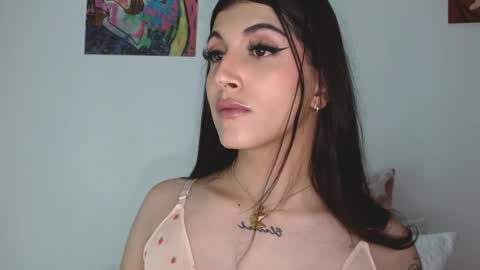 Sophie online show from March 2026 06:09:02 AM