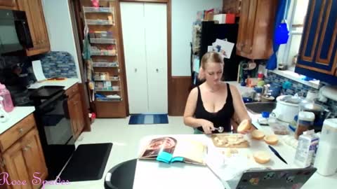 Princess Rose online show from October 2025 02:58:02 PM