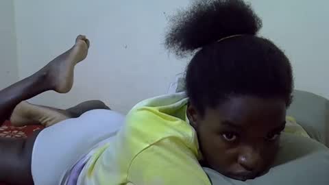 Snapshot of princess_scovia chatting on April 2026 07:36:01 PM princess_scovia online show from April 2026 07:36:01 PM