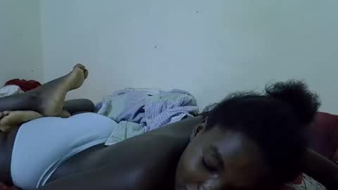 Snapshot of princess_scovia chatting on April 2026 04:02:02 AM princess_scovia online show from April 2026 04:02:02 AM