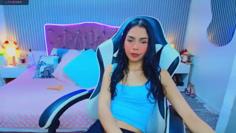 princess_skinny18 online show from June 2026 10:34:01 PM