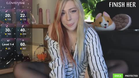 Snapshot of princess_sofiee chatting on January 2025 11:41:02 AM Yo Im Sofiee online show from January 2025 11:41:02 AM