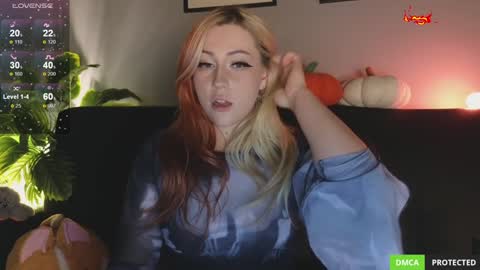 Snapshot of princess_sofiee chatting on January 2025 08:29:01 PM Yo Im Sofiee online show from January 2025 08:29:01 PM